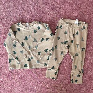 H&M Beige and Green Christmas Tree Baby Pajama Set